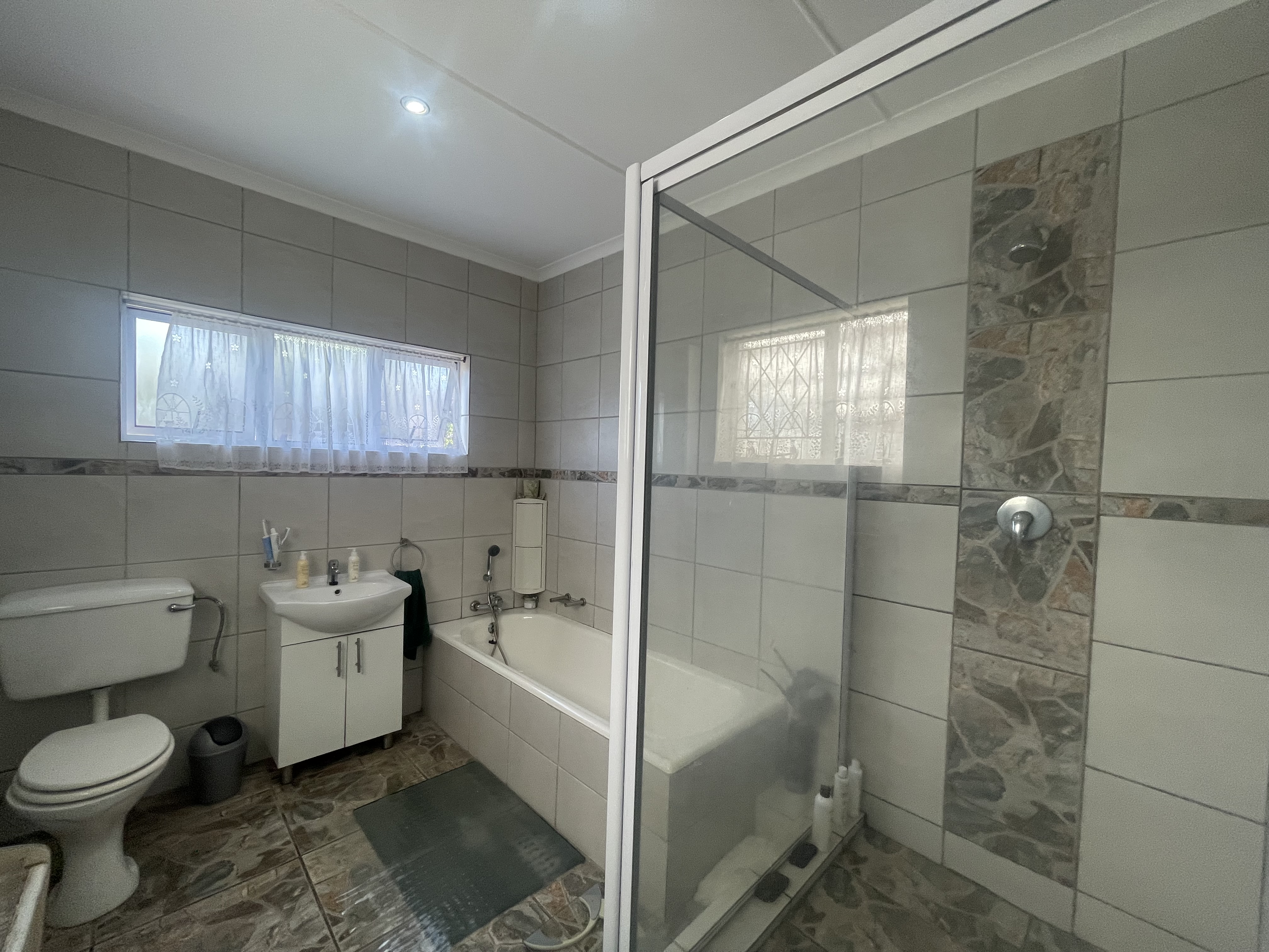 3 Bedroom Property for Sale in Baysville Eastern Cape